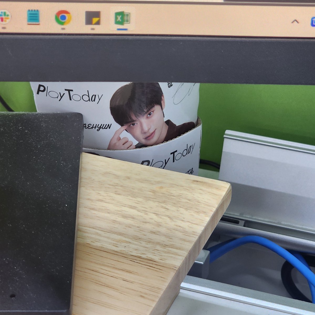 starterslover's tweet photo. 메가 2트만에 현이 받앗다 사무실에 나만 보이게 숨겨둠ㅋ https://t.co/OA3lPRjWSy