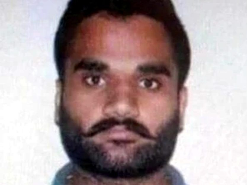 TheTorontoSun's tweet photo. Indian gangster linked to B.C. Sikh activist's murder on FBI top 10 list https://t.co/0JT3Zektvu https://t.co/yoyXOa0Dwv