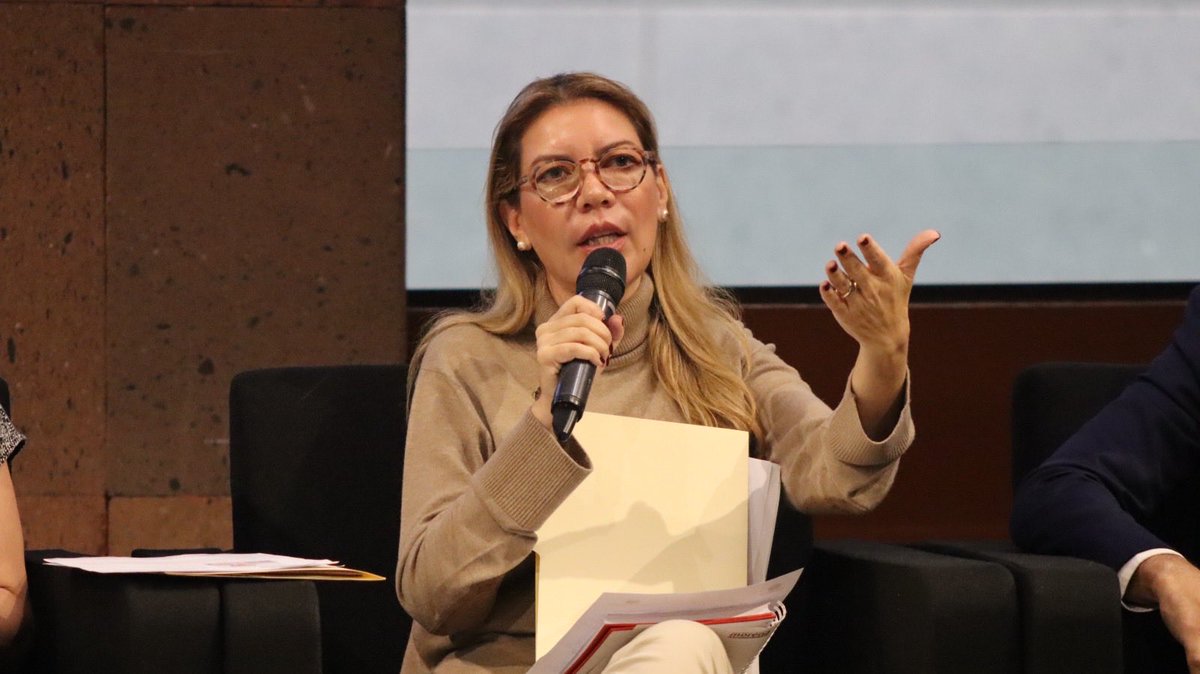 inap_mx's tweet photo. 📸 Te compartimos la primera parte de la #GaleríaFotográfica de la Jornada por la Transparencia y el Derecho a Saber, realizada en el marco del Día Internacional del Acceso Universal a la Información, en la @Mx_Diputados.
#INAP #DerechoASaber #Transparencia https://t.co/spkpsurUwK