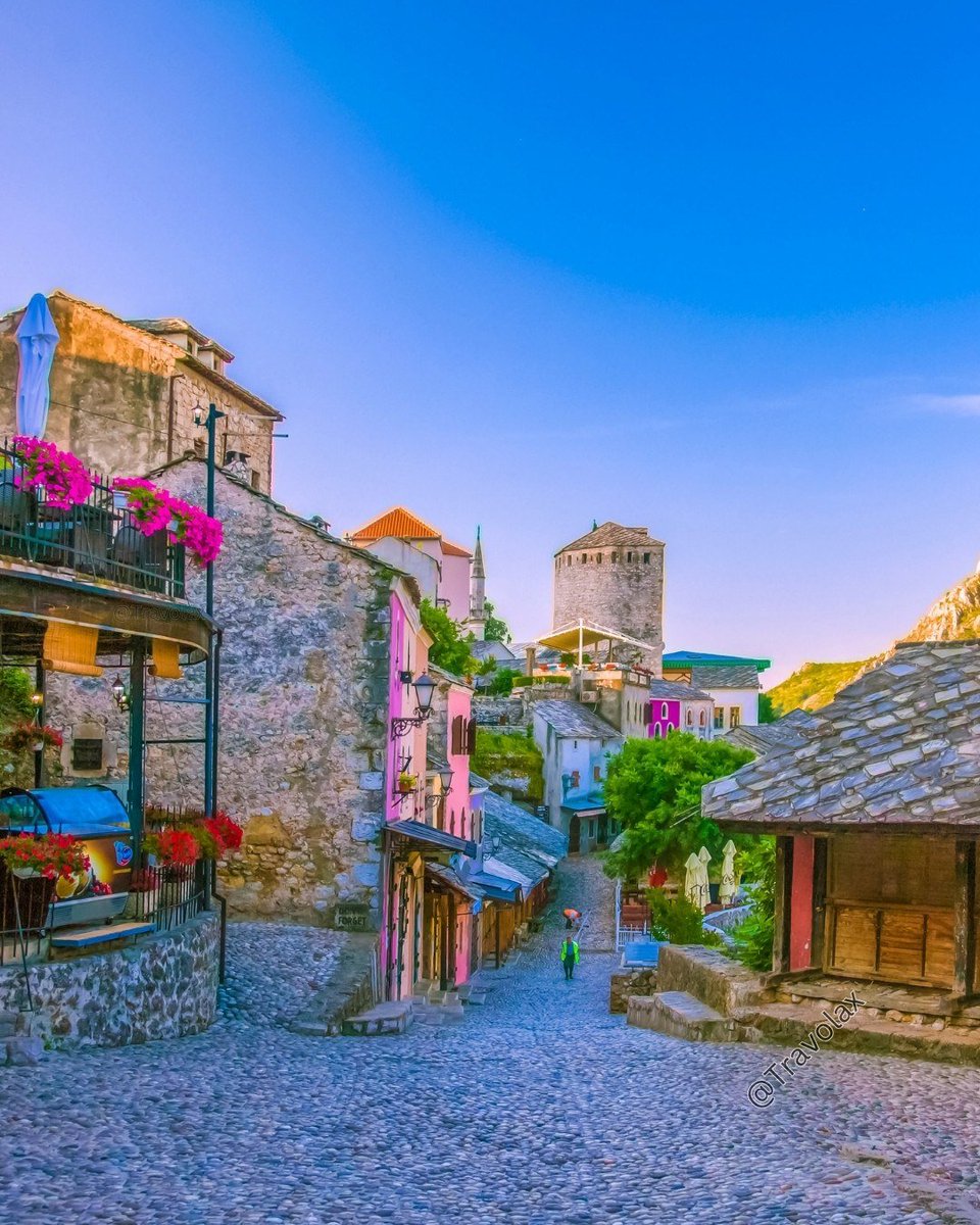 egqiod's tweet photo. Mostar, Bosnia &amp; Herzegovina, feels like a secret that the rest of the world has not discovered. https://t.co/5FyYMOmjoi