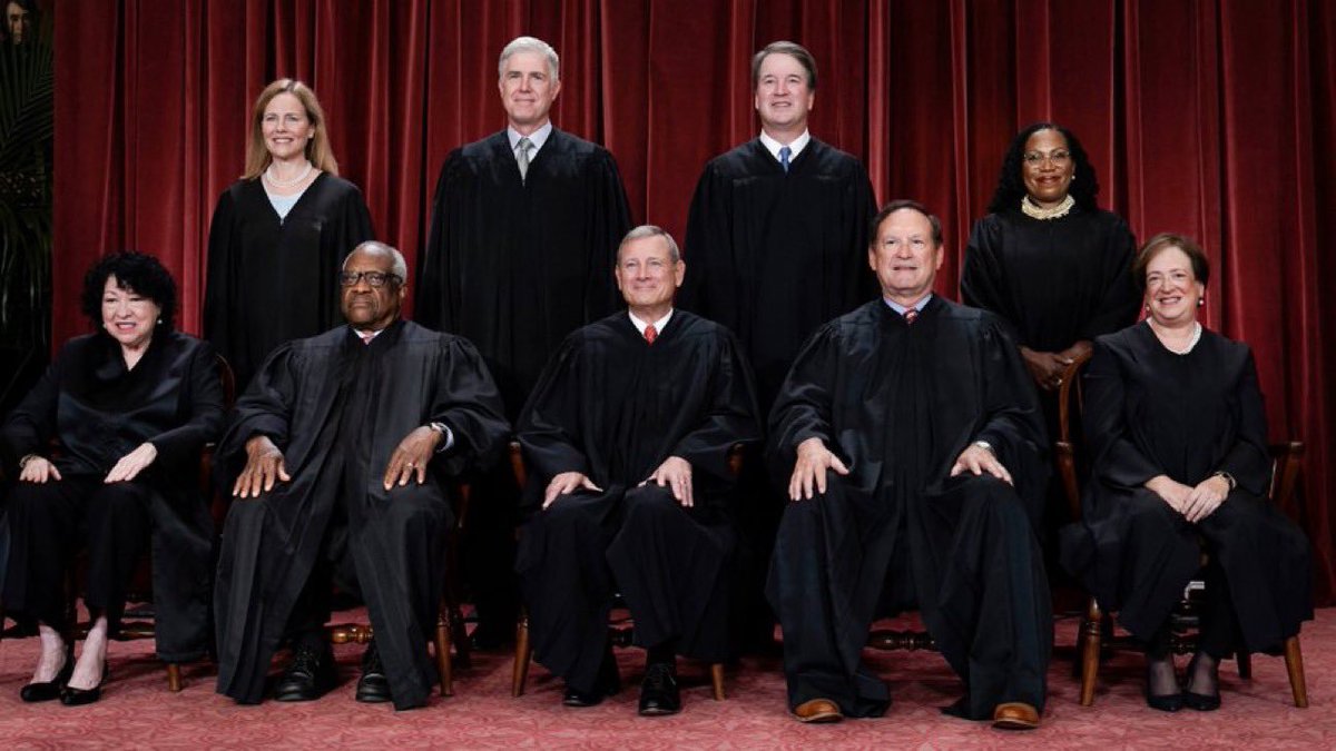DeepStorm4th's tweet photo. 🚨 BREAKING: Democrat voting rights groups are now frantically preparing for the Supreme Court to ABOLISH the Voting Rights Act districts, resulting in a whopping *+19 MORE REPUBLICAN HOUSE SEATS* being added.

These districts are drawn for minorities to favor Democrats. https://t.co/etAX6eaRcv