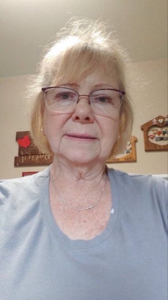 serenaindk's tweet photo. Can we be friends 
My signal 
+476 678 5278 https://t.co/8IWNVn3r79