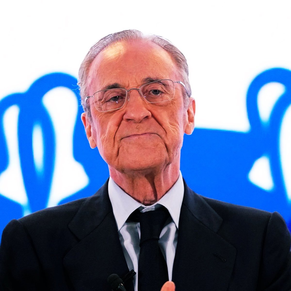 ActuFoot_'s tweet photo. 🚨🚨 FLORENTINO PÉREZ 🇪🇸 ACCUSE LE BARÇA "D’AVOIR VOLÉ 7 LIGA" SOUS L’AFFAIRE NEGREIRA !!!!! 😳

🗞️ @partidazocope https://t.co/ApCnuBCKy3