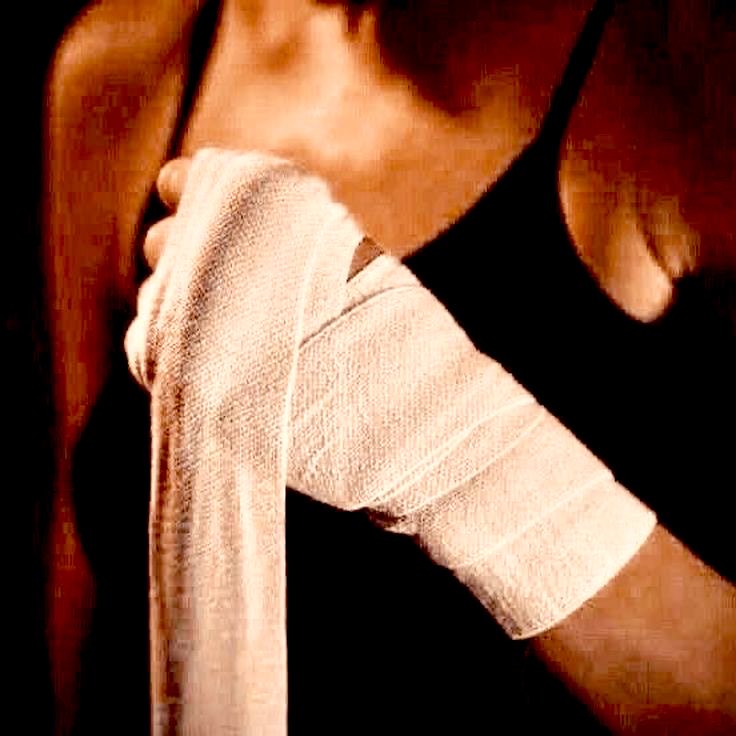 FISTSOFVI0LET's tweet photo. ⠀ ⠀ ⠀  ⠀ ⠀ ⠀ ⠀ ⠀ ⠀    𝘥𝘰𝘯’𝘵 𝘸𝘢𝘪𝘵 𝘧𝘰𝘳 𝘵𝘩𝘦 𝘥𝘰𝘰𝘳 𝘵𝘰 𝘰𝘱𝘦𝘯, 𝘒𝘐𝘊𝘒 𝘪𝘵 𝘥𝘰𝘸𝘯  .ᐟ https://t.co/pXvoNg25LU