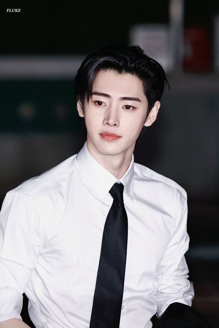villrequiem's tweet photo. friend   request   

name:⠀Shinji.
status:   Soltero.
os: bisexual.
age:⠀24.
zodiac sign:  Leo.
fav season:   Verano.
(⠀+⠀)⠀:⠀cocinar, tatuajes, videojuegos, anime, películas.

ㅤㅤㅤㅤㅤㅤ♥️         4        dm https://t.co/77vxqIKWnV
