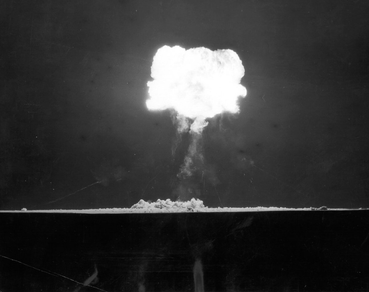 atomicarchive's tweet photo. «Charleston» nuclear test, 12 kilotons, air burst (balloon) 460 m, Nevada Test Site, 6:00 a.m. September 28, 1957. https://t.co/QSkDh1o3lF