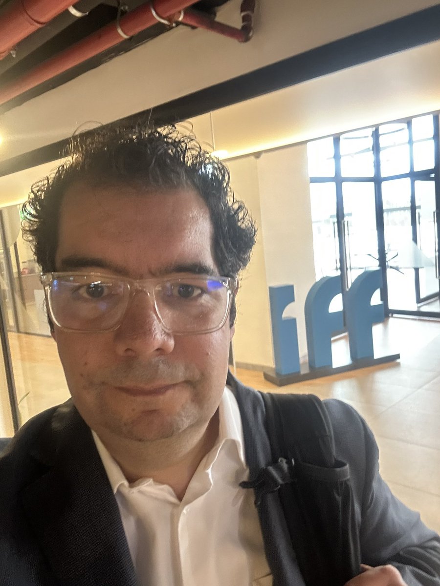 CamiloMontes's tweet photo. Hoy tuve la oportunidad de hablar con el equipo global IFF en su visita a Colombia sobre las grandes oportunidades que tiene nuestro país para la producción de Alimentos. 

Colombia 🇨🇴 de nuevo es un destino de inversión relevante.

Gracias por la invitación. https://t.co/xH7MdMCasC