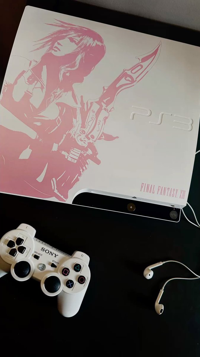 slyblxe_'s tweet photo. how pinterest sees you 🕷️

celebrity crush
gaming console 
disney character 
nature aesthetic https://t.co/D3Wi1WZt2Y