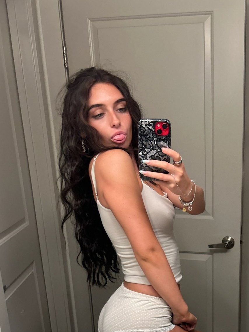 Brooklynxopaige's tweet photo. keeping it cute https://t.co/PrDRWVSHhI