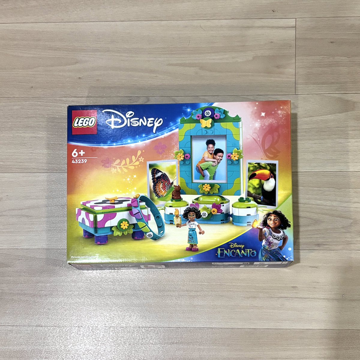 meiiyi_'s tweet photo. อัพเดต Lego เข้าใหม่ ใครยังไม่มีของขวัญรับปริญญา ของขวัญให้บัณฑิต ของยังไม่มาเพราะน้ำท่วม มารับไปได้นะคะ 🛒💨

📍นัดรับ bts วัดพระศรี - ม.เกษตร 

#ของขวัญรับปริญญา #รับปริญญา #ของขวัญบัณฑิต #ช่อดอกไม้ #legothailand #ตลาดนัดLego #ตลาดนัดF1 #ตลาดนัดด้อมรถ #ส่งต่อเลโก้ #ส่งต่อLego https://t.co/Y7SAwoH7nh