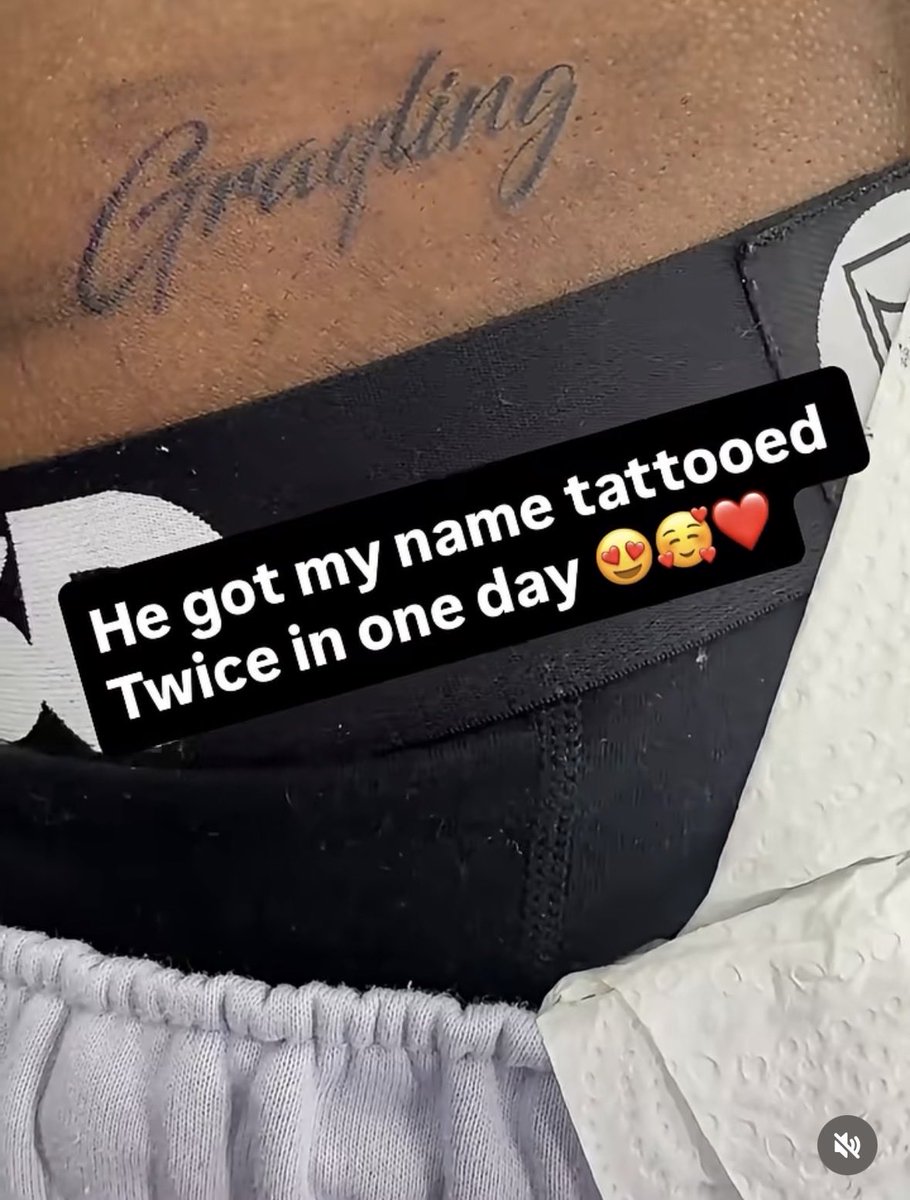 someboynamedk's tweet photo. on the neck and the waist though ??!? https://t.co/eAVPKmjngZ