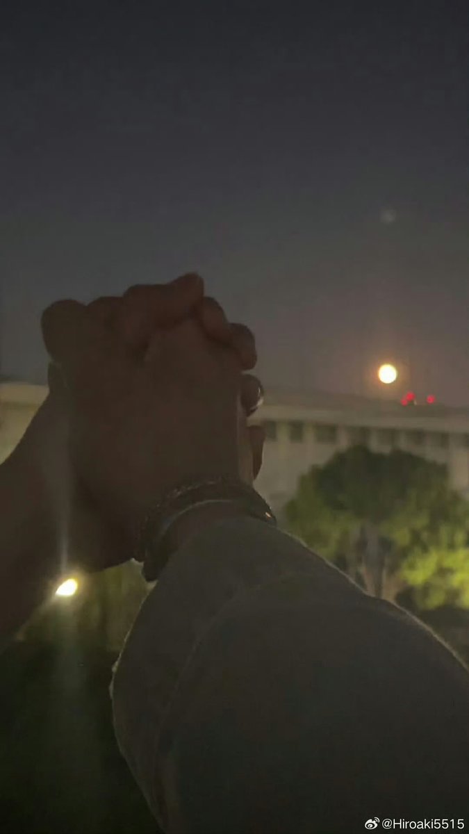 SunnyrainHCN's tweet photo. 23/09/29 Moon festival 🌕

#HiroakiRyota https://t.co/hxecjcLBiq