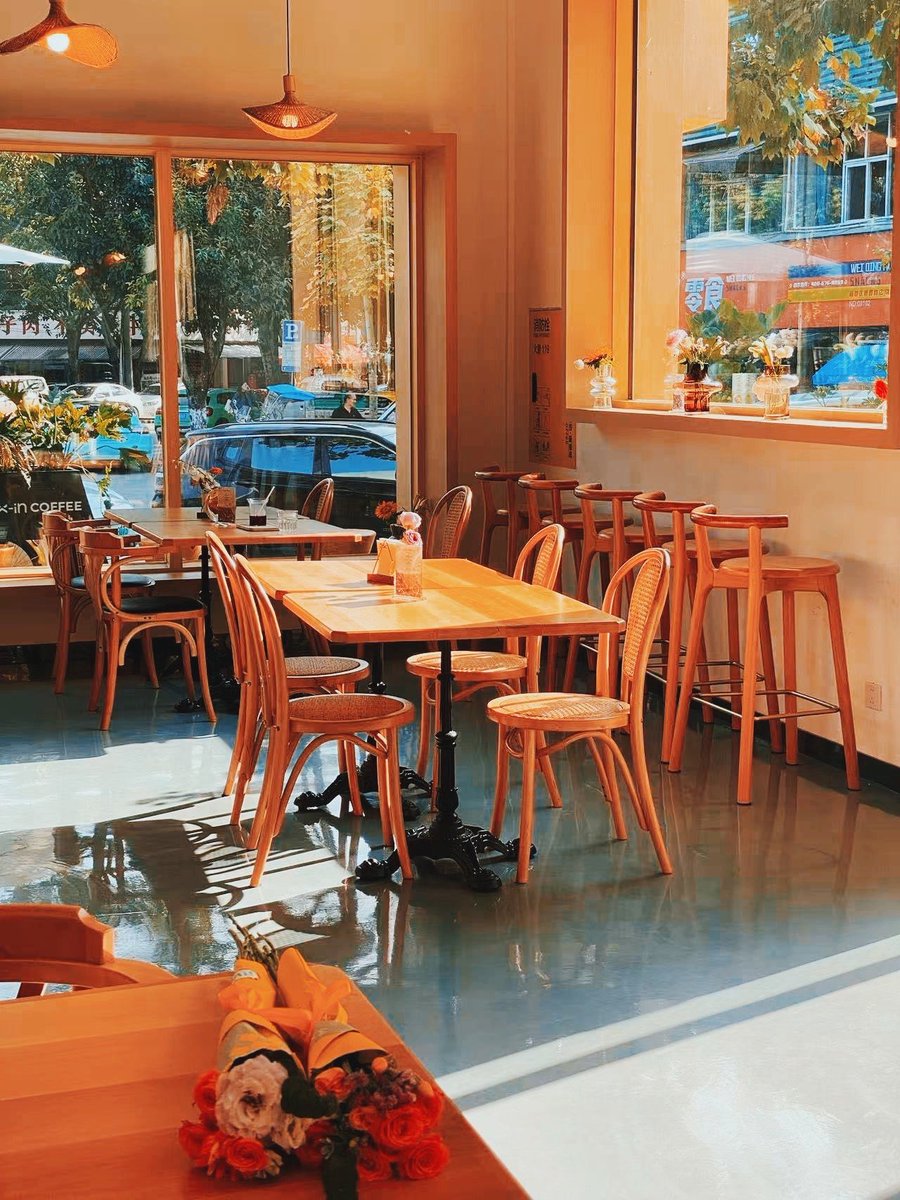 EleneManciuu's tweet photo. Hey, when’s a good time to grab coffee this week I know a cozy spot with great pastries https://t.co/2AZ06GBIp5