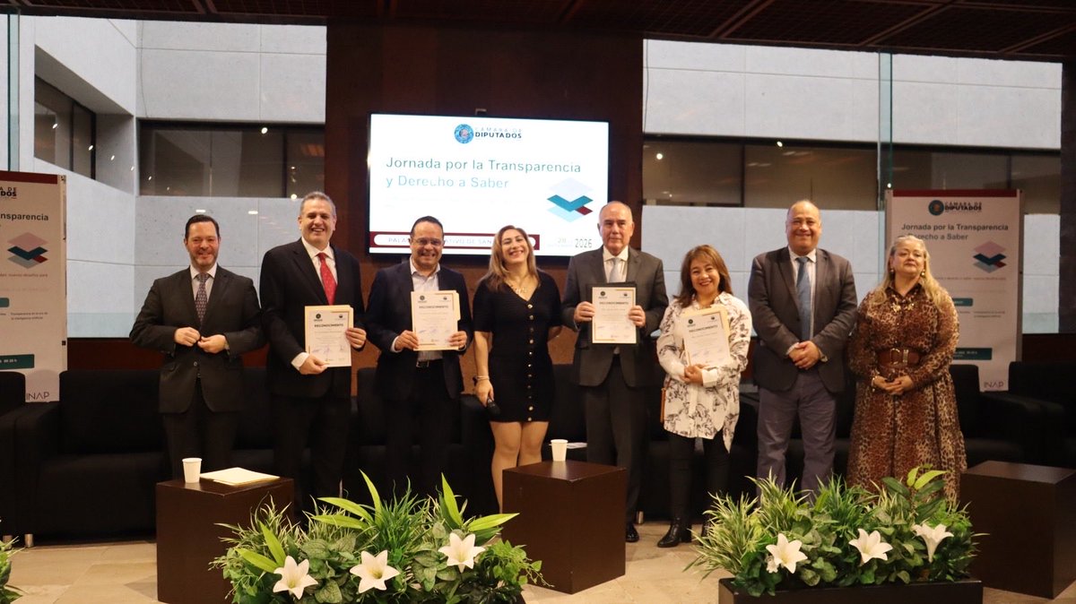 inap_mx's tweet photo. 📸 Te compartimos la segunda parte de la #GaleríaFotográfica de la Jornada por la Transparencia y el Derecho a Saber, realizada en el marco del Día Internacional del Acceso Universal a la Información, en la @Mx_Diputados.
#INAP #DerechoASaber #Transparencia https://t.co/qmMhmkgxuJ