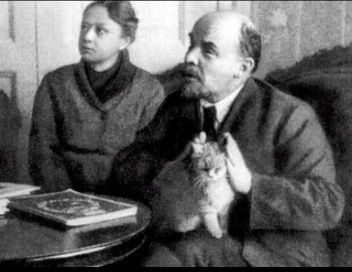 patriach2051's tweet photo. Did you know Lenin was a cat lover? https://t.co/Cb3XxjJAEm