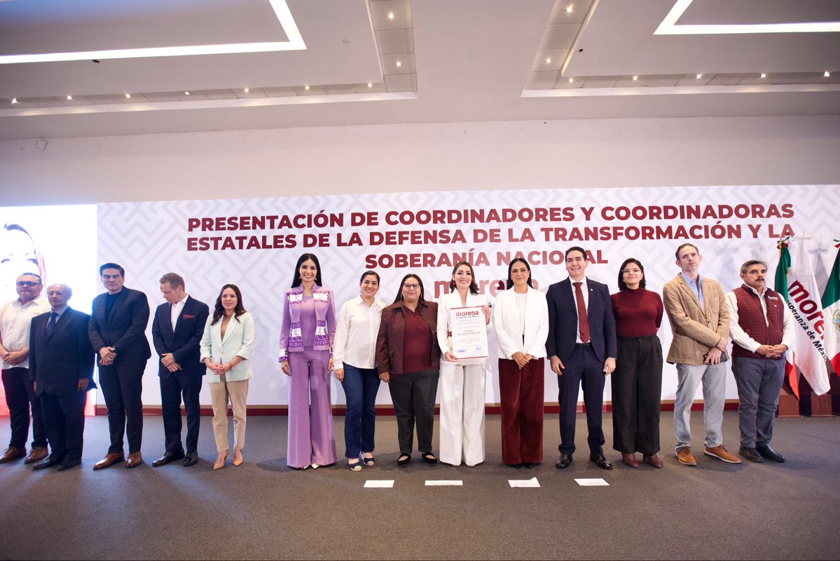 A_MontielR's tweet photo. En #Nayarit, por decisión de la Comisión de Elecciones y atendiendo el principio de paridad, @JasminBugarin será nuestra Coordinadora Estatal de la Defensa de la Transformación y la Soberanía Nacional. 🇲🇽

Una mujer con trayectoria y cercanía con las comunidades de su estado, que asume esta responsabilidad con unidad y convicción.

¡Enhorabuena, Jasmine! 

#UnidosPorLaTransformación