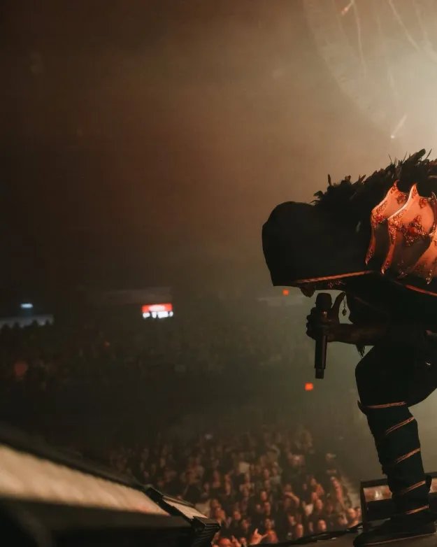 sleepiskully's tweet photo. 1 year since the Rosemont, IL show ❤️
9/28/25
📍Allstate arena
📸adamrosssi 
#sleeptoken https://t.co/ERV7L2cxaC