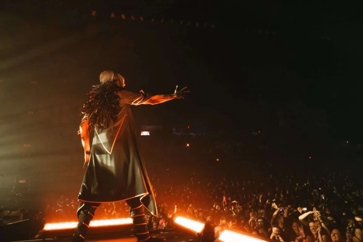 sleepiskully's tweet photo. 1 year since the Rosemont, IL show ❤️
9/28/25
📍Allstate arena
📸adamrosssi 
#sleeptoken https://t.co/ERV7L2cxaC