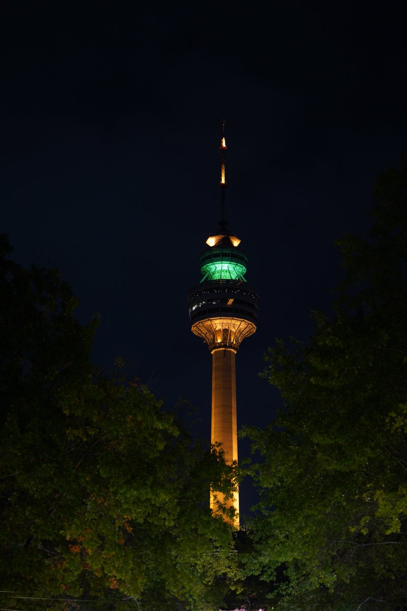 logan_0723's tweet photo. #Eworld #83TOWER #Nightview https://t.co/snazlGIlV9