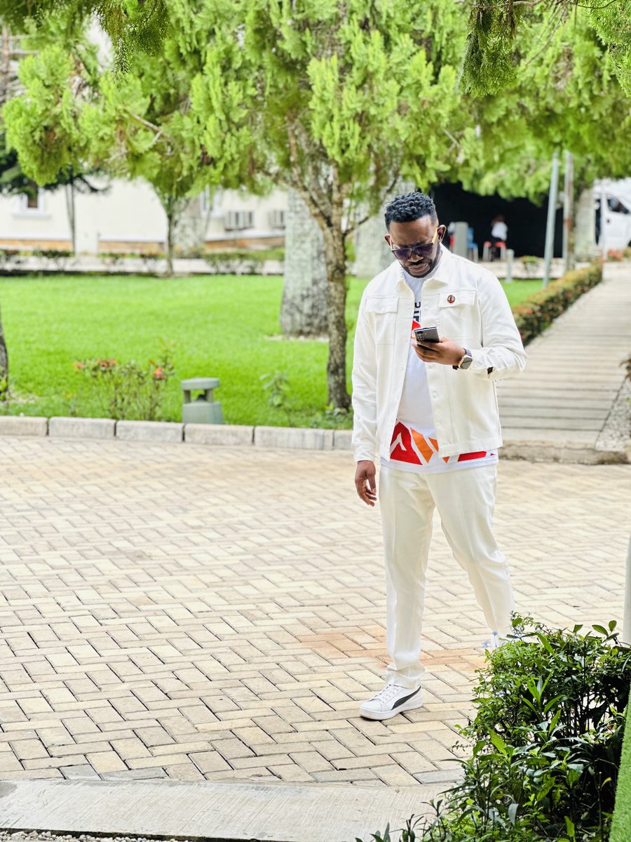 Realjmartins's tweet photo. Grateful Lord 
It's My BIRTHDAY

Glad To witness God's faithfulness throughout this past 365days cycle in Good Health together with long life. 

I am Plus one Today, Happy Birthday To Me.

Pls do leave me some words of prayer & appreciation for the gift of added Life in good health together with sound mind✨️