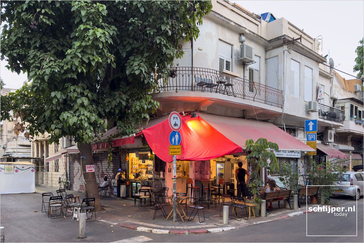 schlijperisrael's tweet photo. Tel Aviv, Levinsky, Nahalat Binyamin
26/09/2026, 18:29 #litwindows #coffeeTLV https://t.co/STpYqoVtMa