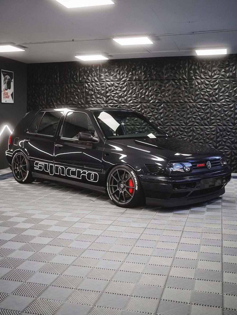 BereNice394's tweet photo. Volkswagen Golf VR6 - The front end and windshield protected with PPF. The rest of the body received thorough paint correction. Want to treat your weekend car too? Contact us. https://t.co/Ed6bthi5CW