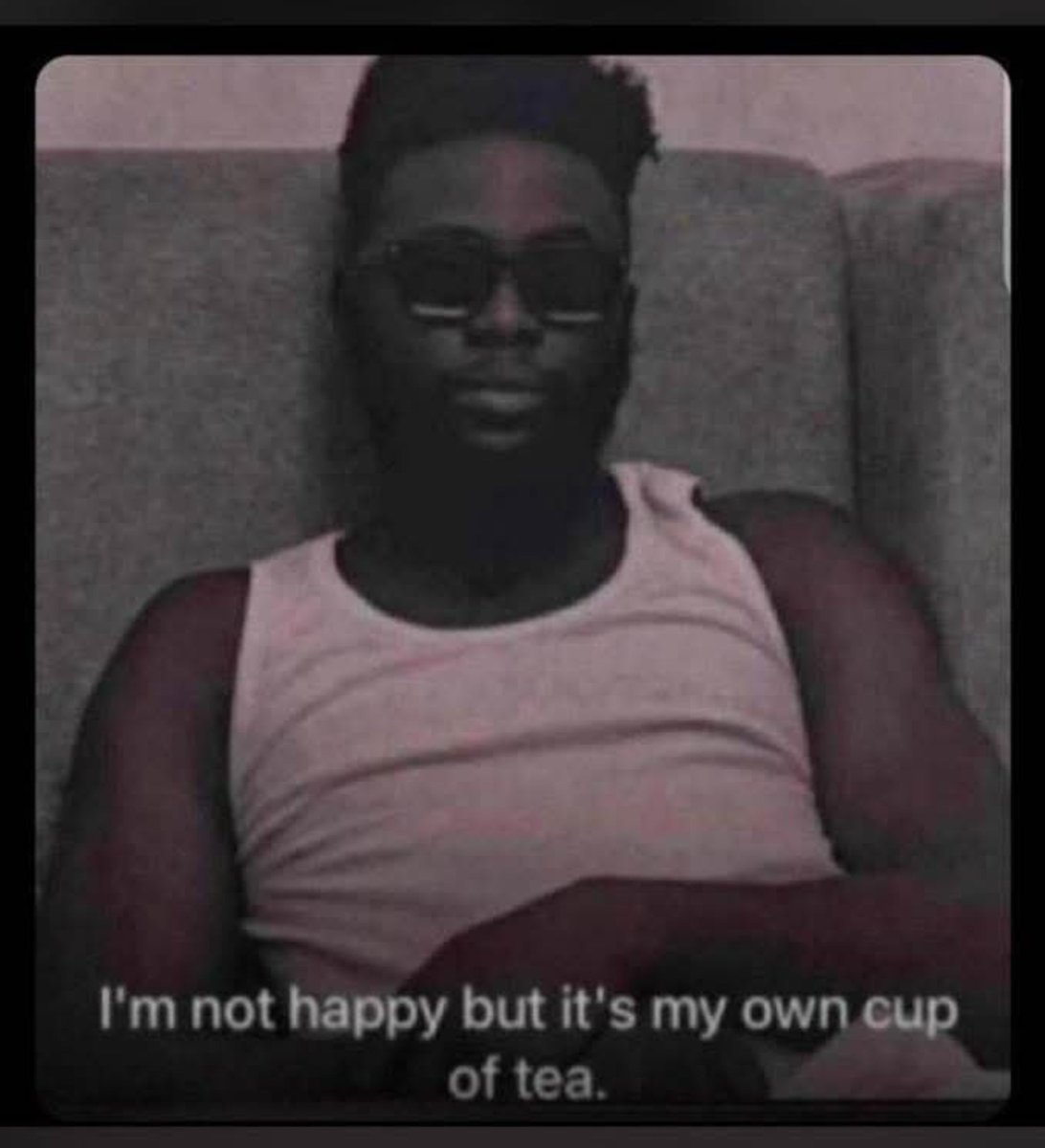 Gunner4romOrua's tweet photo. If I talk now, they’ll say this man don start again...

Abeg, na Canada 8:30AM or Bongo 8:30AM? 🙄

Even my confusion don confuse itself. https://t.co/uVJ9mbPx6P