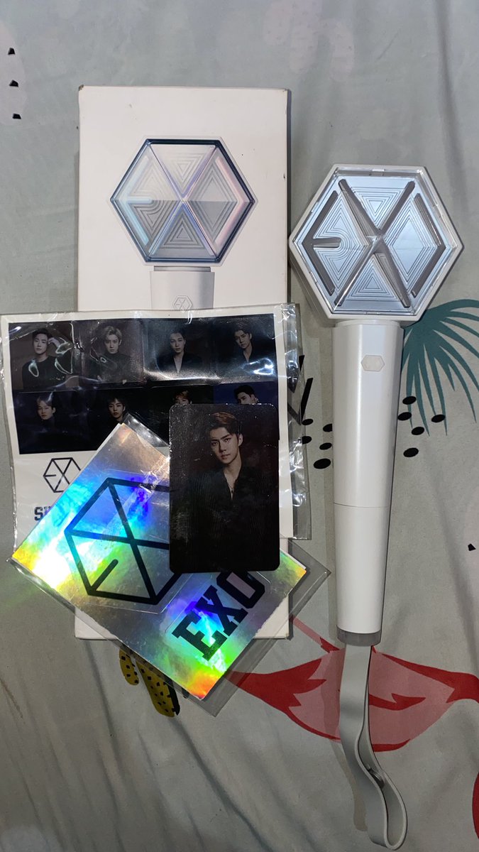 kaiegigom's tweet photo. WTS! EXO LS VER 3
Hi kakak kakak aku mau jual ls exo aku 350.000 ajaa!! masih dapet pc official ya (Sehun). kalo minat sung aja dm😘
#wts #EXO https://t.co/KEs8p836Uw