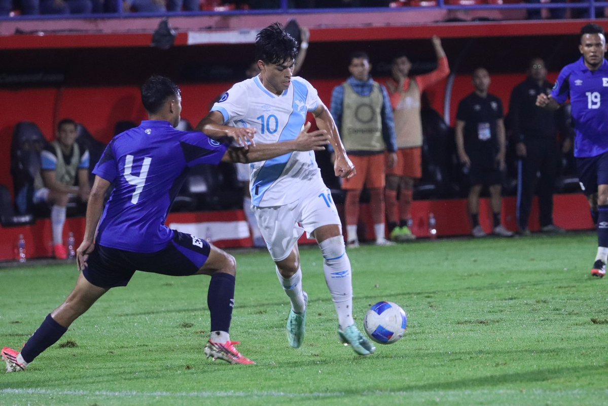fedefut_oficial's tweet photo. ⏱️ 𝗙𝗜𝗡𝗔𝗟 𝗣𝗔𝗥𝗧𝗜𝗗𝗢 •  Liga de Naciones de Concacaf 

🇬🇹Guatemala (6) 🆚 (0) El Salvador🇸🇻

🏟️Manuel Felipe Carrera
📺Fox

#ModoSelección #VamosGuate 💙⚽️🇬🇹💪 https://t.co/q43jJRpI29
