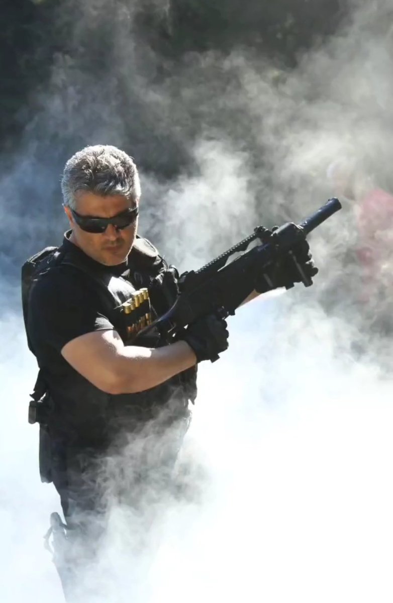AjithFCMadurai's tweet photo. Vivegam Unseen Stills 💥💥

#AjithKumar #DareDevil https://t.co/8Naxpu7mET