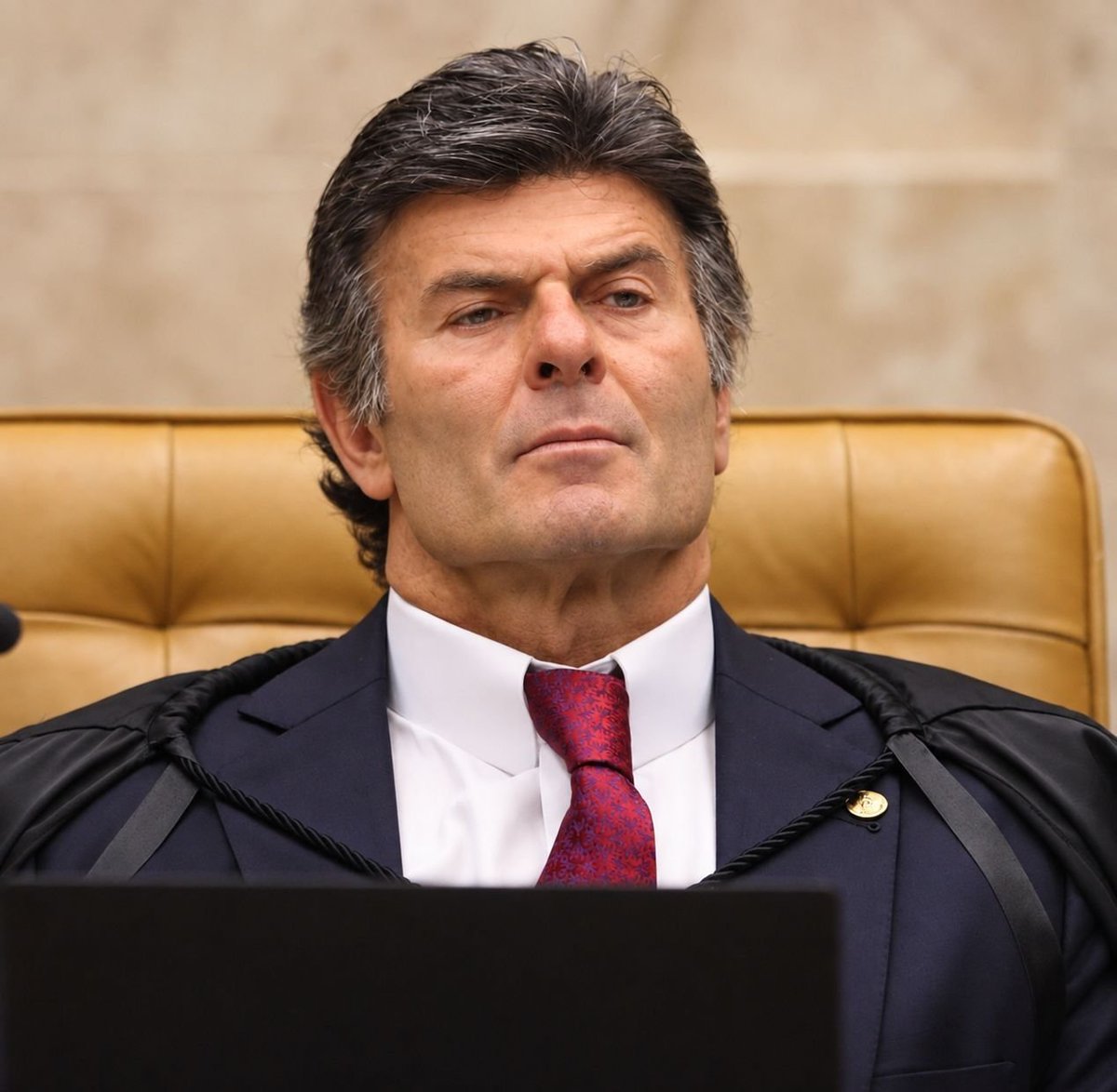 Creepingdxe's tweet photo. @Maxcardoso Fux apenas utilizou dos mesmos artifícios que a banda podre do STF usa e abusa sem ligar para questão técnica ou de regimento. Mendonça e Nunes tem muito a aprender com o Fux sobre como lidar com as cobras e suas decisões ilegais. https://t.co/hQyeRTfnG4