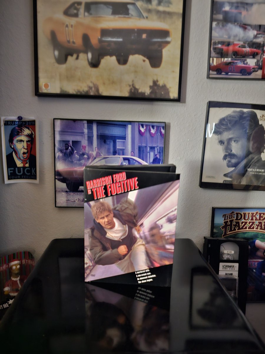 durandurantulsa's tweet photo. Now showing on my 90's Fest Movie 🎬 🎞 🎥 🎦 📽 marathon...The Fugitive (1993) on classic DVD 📀! #movie #movies #actionadventure #thefugitive #harrisonford #TommyLeeJones #selaward #JoePantoliano #janelynch #juliannemoore #andreaskatsulas #thomasmillswood #danielroebuck... https://t.co/PYeNcBREc6