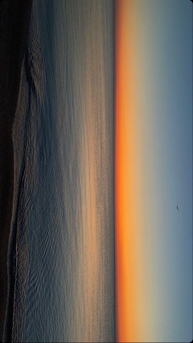 calmgloww's tweet photo. sunrise. https://t.co/ZftIqgjTqe