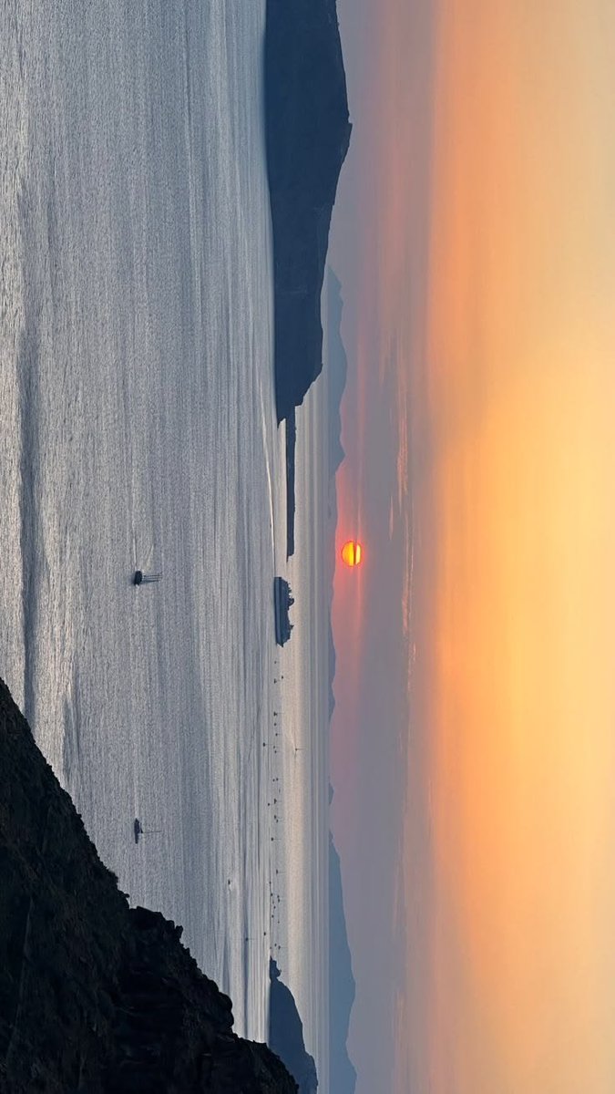 calmgloww's tweet photo. sunrise. https://t.co/ZftIqgjTqe