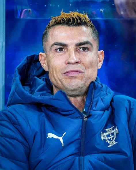 psg__chief's tweet photo. 🚨🗣️Sofia Oliviera (Portuguese sports journalist)  :

"Cristiano Ronaldo does not deserve to be captain of Portugal NT. You'd never see Messi behave with Argentina like he does here" https://t.co/NaOakffaL2