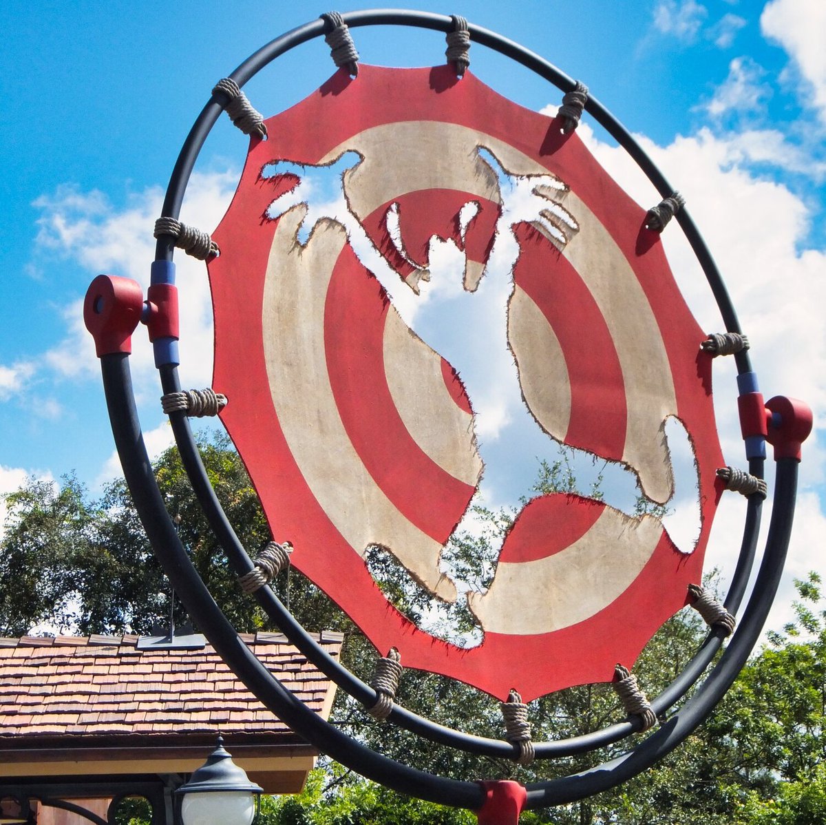 silvanadiaz's tweet photo. Magic Kingdom, Walt Disney World, Kissimmee Florida, USA #magickingdom #waltdisneyworld #disneyland #florida #usa #instadaily #ParcdAttraction #ParcDeLoisirs #MontagnesRusses #RollerCoaster #CoasterAddict #ThrillRide #AttractionFun #ThemePark https://t.co/Uvay1Ies3P