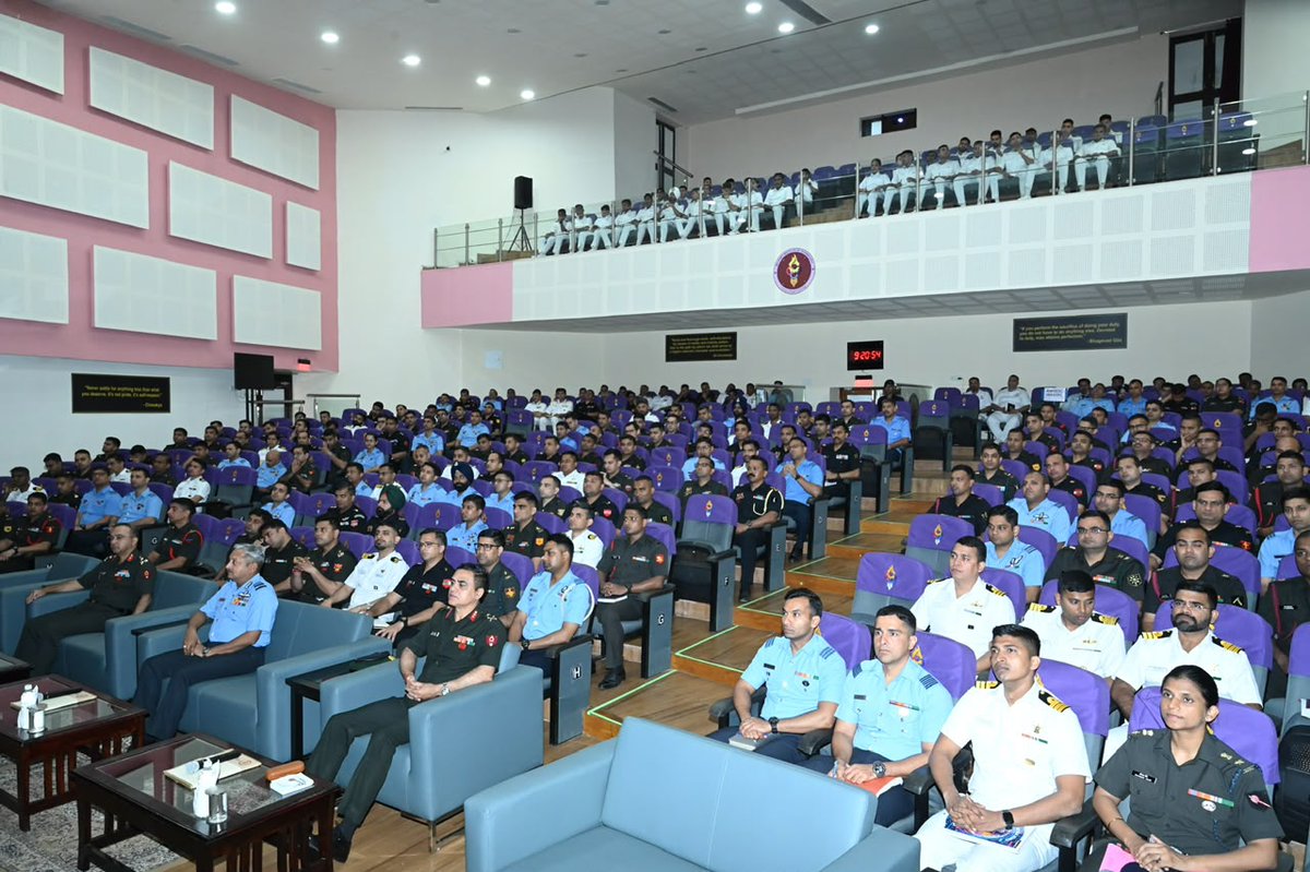 HQ_IDS_India's tweet photo. Air Marshal PV Shivanand, AOC-in-C, @SWAC_IAF, interacted with student officers of #DSTSC09 & other ongoing courses at #MILIT and delivered a talk on “Aerospace Power in South Western Theatre".

Drawing on operational experience, he shared valuable insights on Indian Air Strategy, Concept of Operations, Capabilities in Joint Operations, with lessons from #OpSindoor and contemporary conflicts.

The interaction reinforced the significance of integrating aerospace power with joint capabilities and dynamic decision-making to retain operational agility and achieve decisive effects in the evolving battlespace.

#ProfessionalMilitaryEducation #Jointness 
#AerospacePower 

@DefenceMinIndia 
@SethSanjayMP
@SpokespersonMoD
@Def_PRO_Chennai
