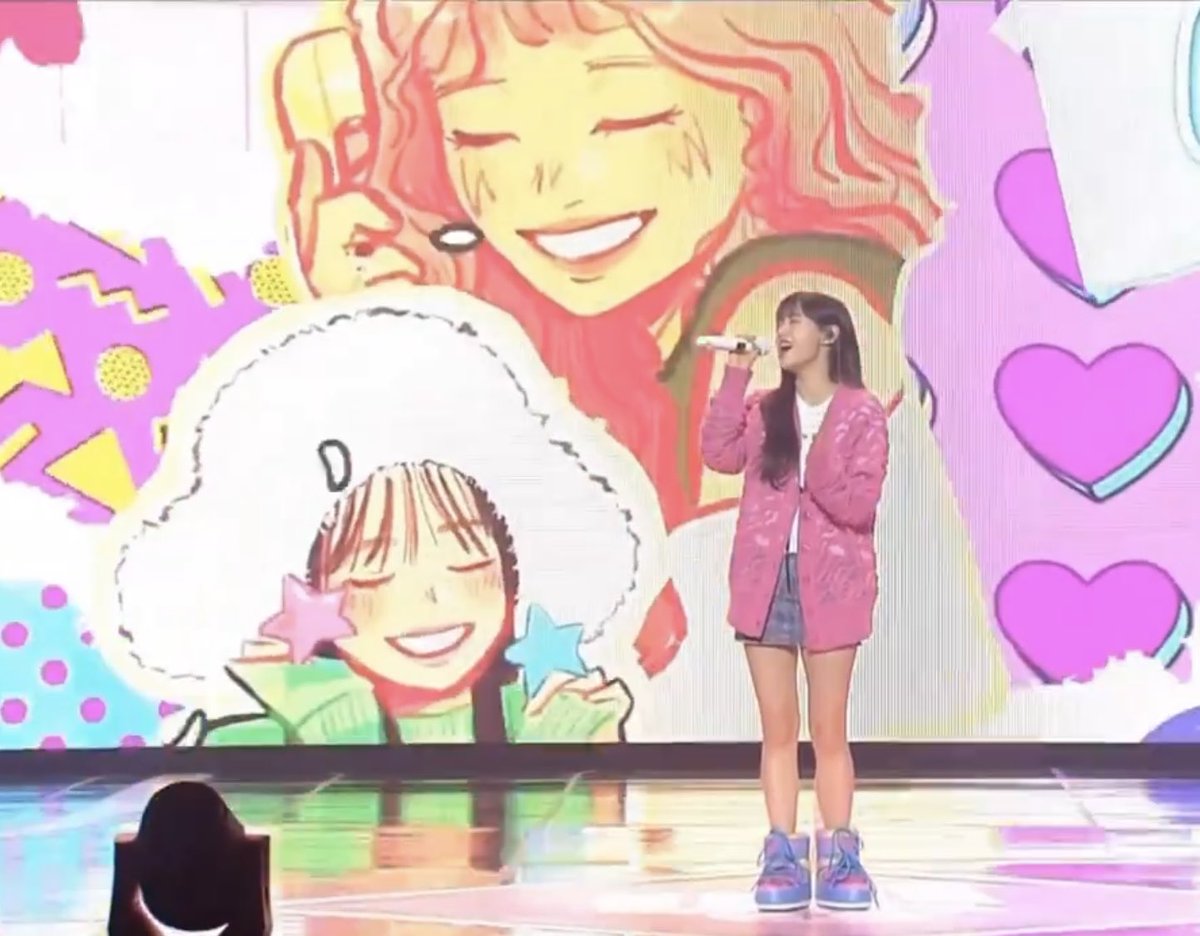 slkflowr's tweet photo. chuu my muse forever 🥹🩷 and i somehow reached her…!!! still unreal to me 😭 https://t.co/000AhhTB5a