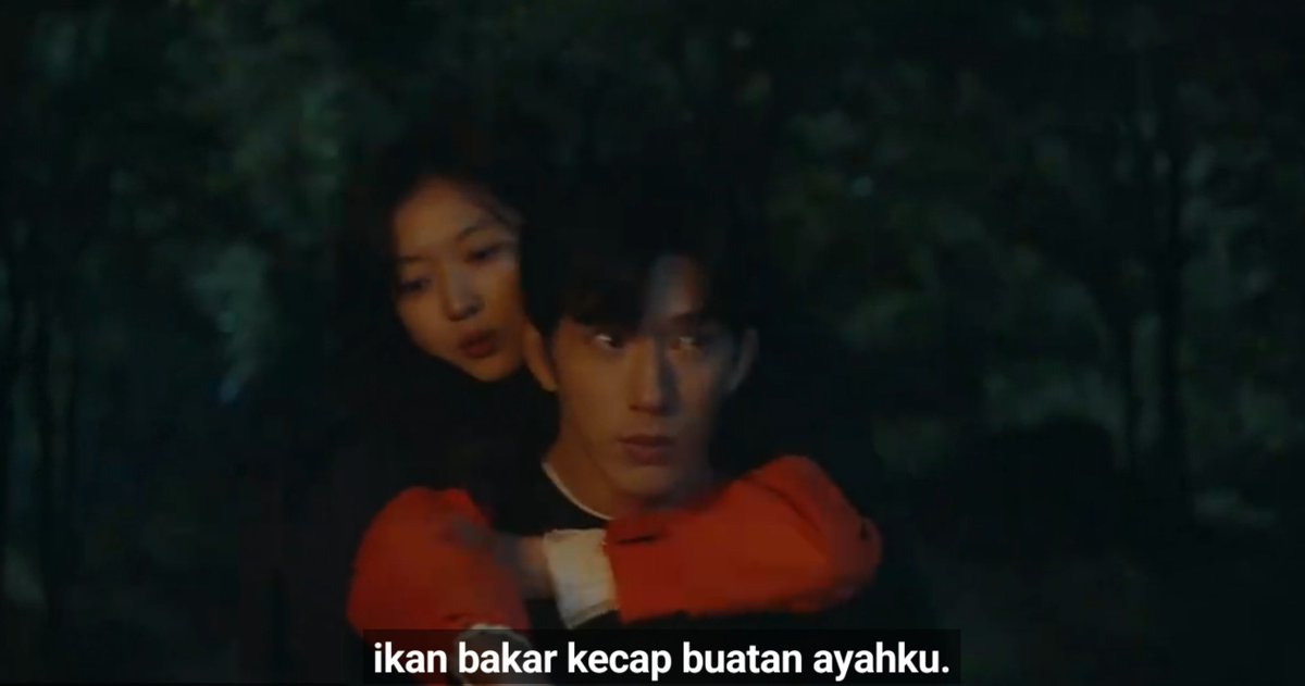devielvina's tweet photo. Flora bilang mau makan ikan, dia ajarin cara mancing, dikopekin pula duri ikannya buat flora 🫠
Luke ini aslinya yg ngajarin flora mandiri, gak bergantung sama org, kalo mau sesuatu ya effort dulu. Makanya pas putus flora bisa survive tapi dia yg oleng 🤣

#TheEarlySpring https://t.co/RG6Wuabdsg