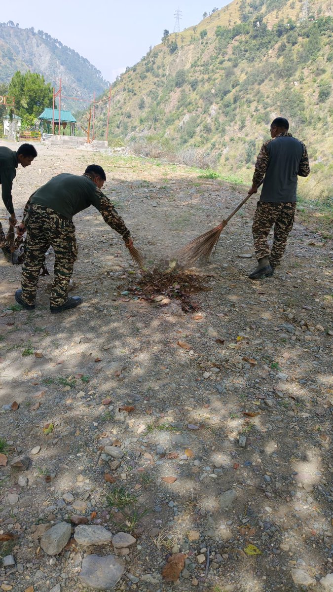 84BNCRPF's tweet photo. As part of #SHS2026 and #SwachhataHiSeva2026, 84 Bn CRPF conducted a cleanliness drive at D Coy, Chanderkote, Boom, Ramban, on 29 Sep 2026, reaffirming its commitment to cleanliness, hygiene and a cleaner India.

#CRPF #SwachhBharat #CleanIndia #SpecialCampaign6 https://t.co/5Pbe0LhbxC