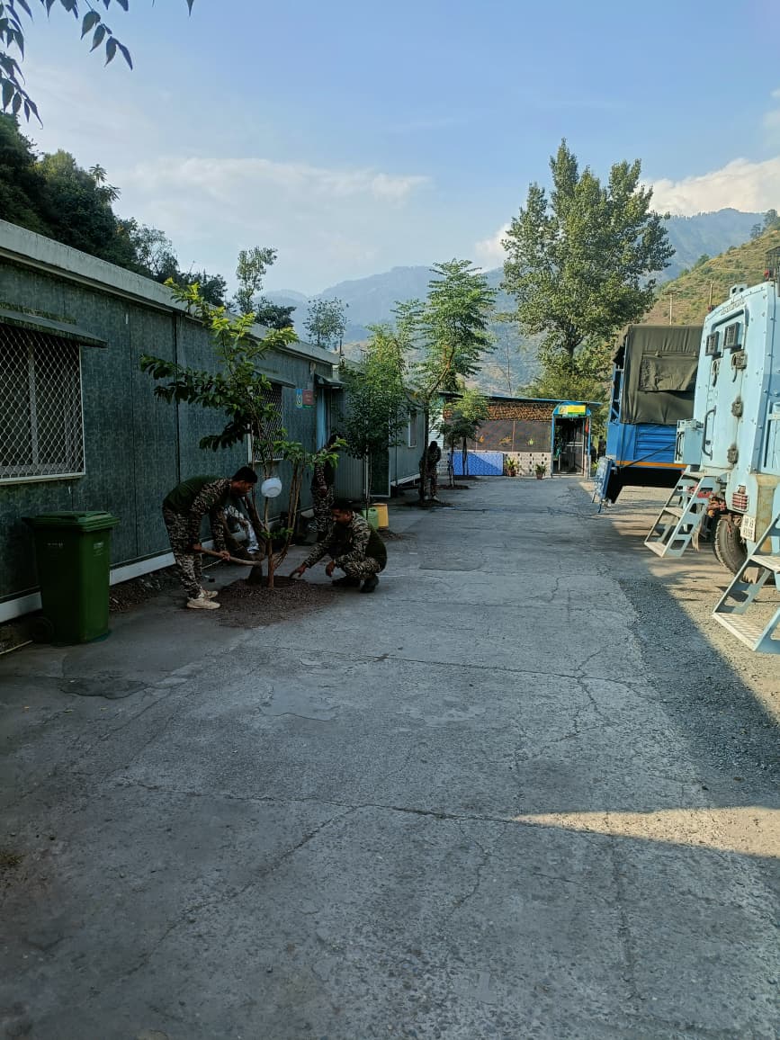 84BNCRPF's tweet photo. As part of #SHS2026 and #SwachhataHiSeva2026, 84 Bn CRPF conducted a cleanliness drive at D Coy, Chanderkote, Boom, Ramban, on 29 Sep 2026, reaffirming its commitment to cleanliness, hygiene and a cleaner India.

#CRPF #SwachhBharat #CleanIndia #SpecialCampaign6 https://t.co/5Pbe0LhbxC