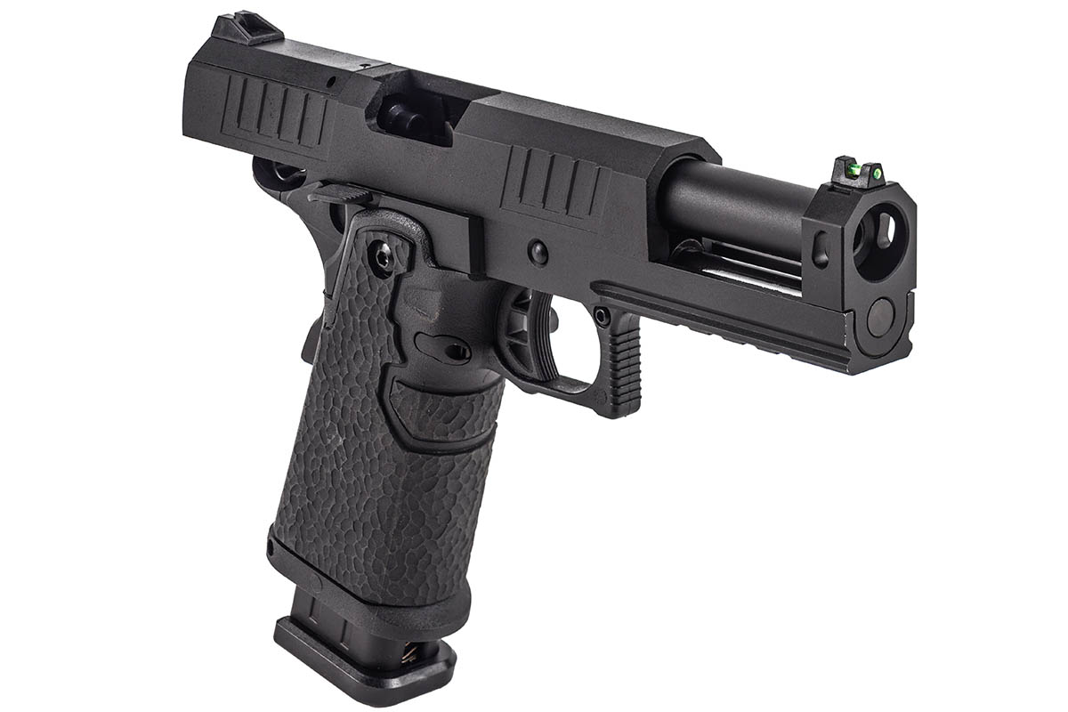 BatonGunsmith's tweet photo. こちらのカッコイイ2011は、27日（日）の第112回Vショー会場にて電撃発表しました、MODIFY × BATON airsoft 共同開発の次期新製品 Tyrant 2011C-JP CO2GBB でございます。
ショートコンプをシャーシ先端に固定したスタイルと、限界まで高く握れる新規デザインのグリップは、実銃の世界で流行りのスタイルですよね。
さらに、一体型リアサイトを備えた専用設計のマウントベースと背の高いフロントサイトをセットで別売いたします。
これまでありそうで無かった、本格的な2011系オプティクスレディハンドガン。しかもCO2仕様で俊敏なリコイルが楽しめる Tyrant 2011C-JP CO2GBB は、12月発売を目指して鋭意開発中です。
どうか楽しみにお待ちくださいませ！