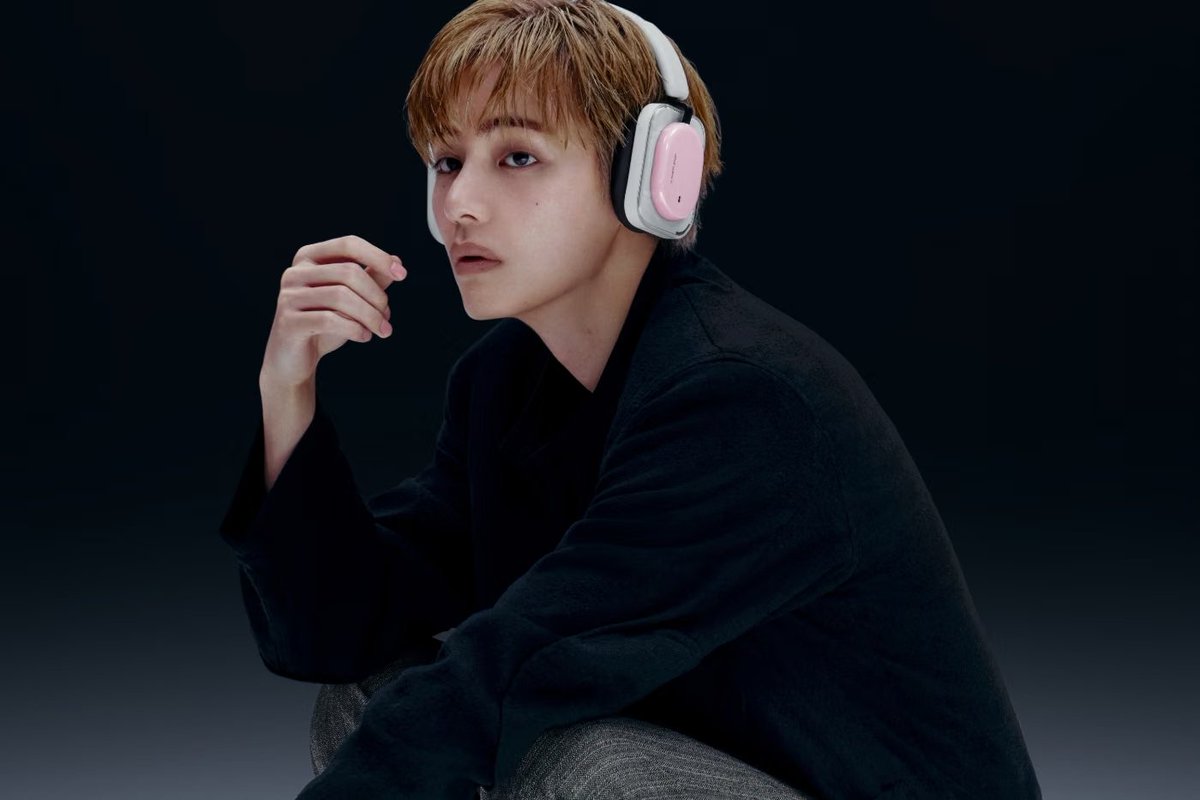 Kpop_Herald's tweet photo. .@bts_bighit’s V has been named global brand ambassador for tech company Nothing.🎧 

V, long celebrated for his artistry, is seen as a fitting ambassador for Nothing, which emphasizes creativity and innovation. 

Having proven his brand power through past collaborations, V is expected to make another strong impact with the partnership.

#BTS #V #Nothing