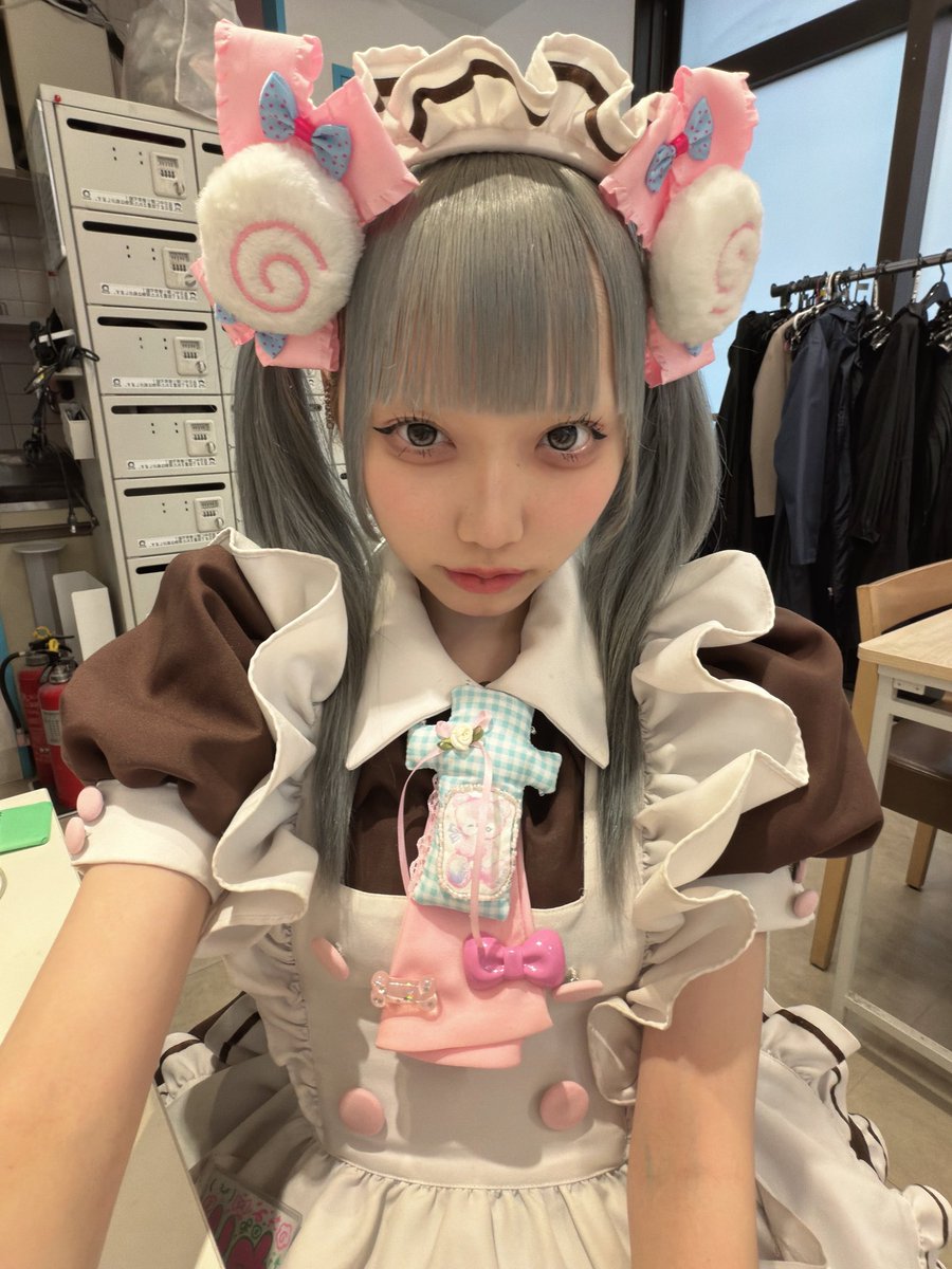 maid_neri's tweet photo. メイド服だ〜いすき♫ https://t.co/O0YNWVn1yi