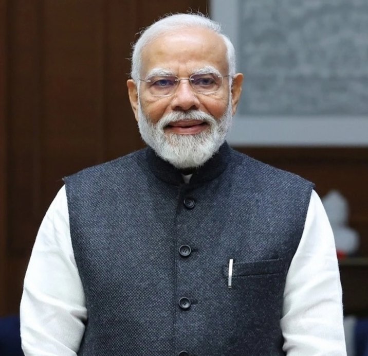 MohitKumar_09's tweet photo. Asian Games में चीन 132 Gold जीत चुका है, जबकि भारत के खाते में सिर्फ 4 Gold हैं। फिर भी हम विश्वगुरु बनने के दावे करते हैं।

विश्वगुरु सिर्फ नारों से नहीं, हर क्षेत्र में उत्कृष्टता से बनता है—खेल भी उनमें से एक है।

काश हमारी धार्मिक ऊर्जा के साथ खेलों पर भी उत���ा ही ध्यान होता। https://t.co/kYemFpav07