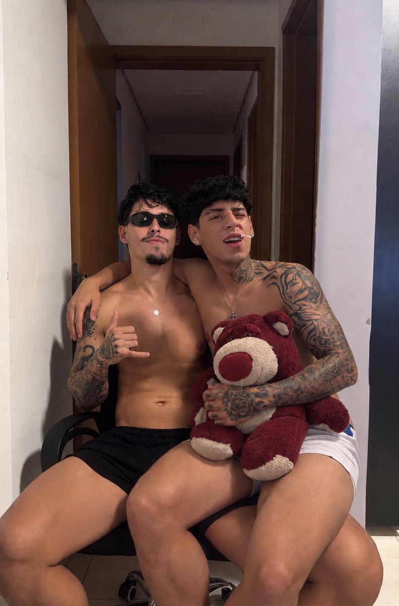 alejordanxx's tweet photo. Oi Brasil @alexwmds 😈🇧🇷🇨🇴 https://t.co/djXVXaqXS7