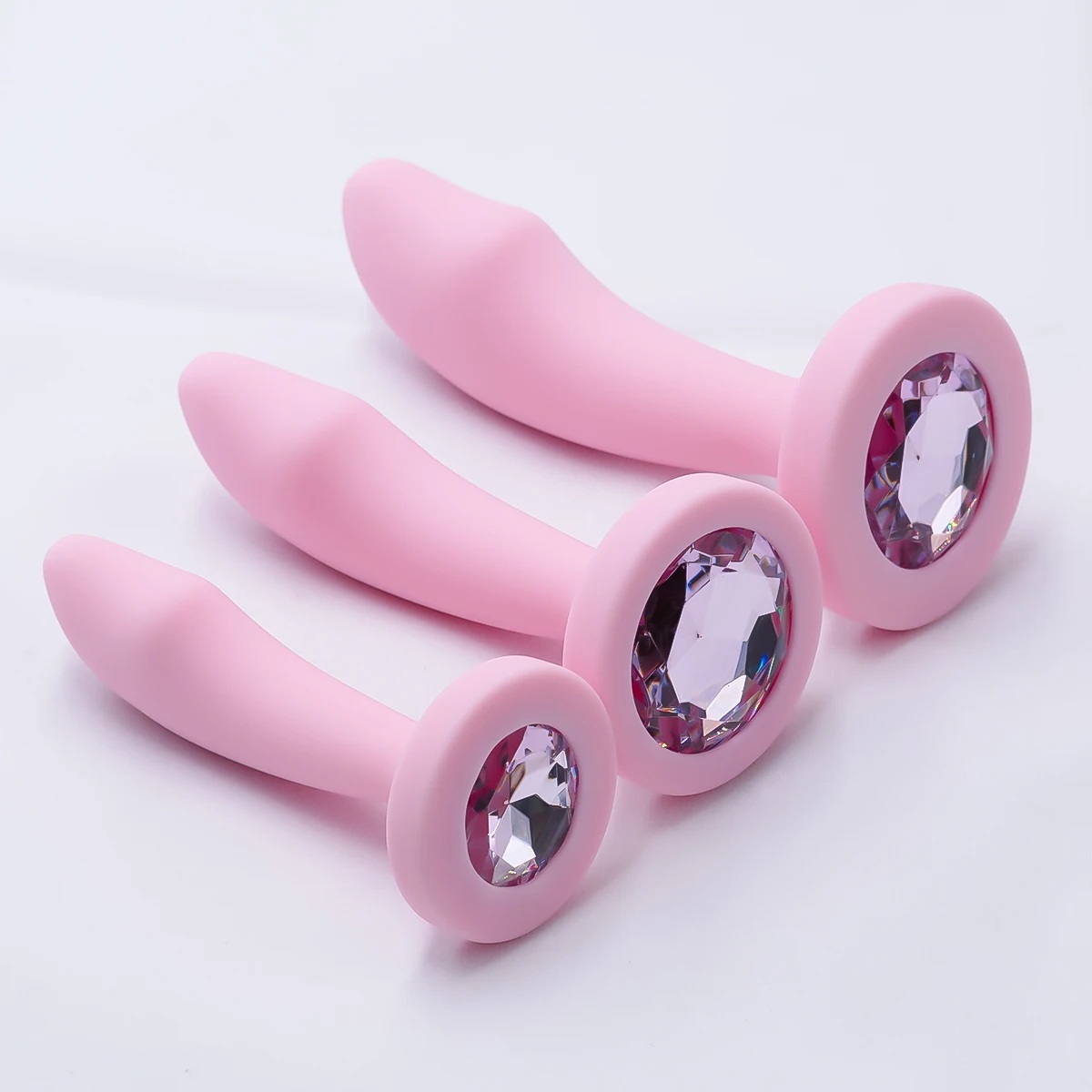 PepperFashion33's tweet photo. Gem Base Silicone Anal Butt Plug Adult Sex Toy https://t.co/Q96HsnM4ES Add a touch of sparkle to your playtime with this beautifully crafted silicone anal plug, featuring a smooth, body-safe finish and a dazzling gem base. https://t.co/LgOYBwrRTb