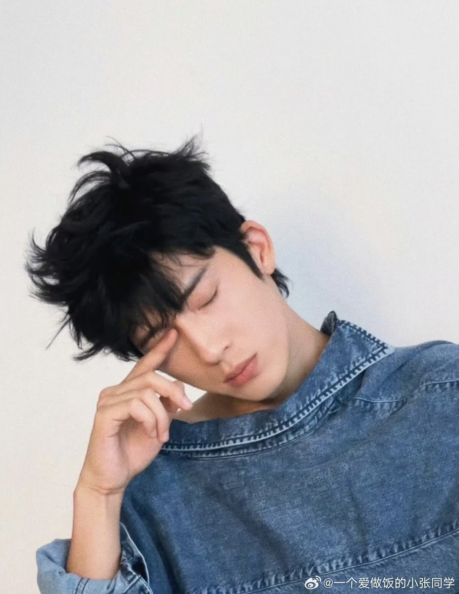 romimi_00's tweet photo. 끼발 팬도 웃긴데 백연옵 더개웃김 ㅋㅋㅋㅋㅋ

BF : 저는 오빠의 사춘기를 이미 놓쳤지만, 오빠의 갱년기까지 놓치고 싶진 않아요
#️⃣ : ??? 너 잠깐 나와봐

징보란 갱년기... 놓치지 않을거예요... ☆★ https://t.co/RNgz04yu4W