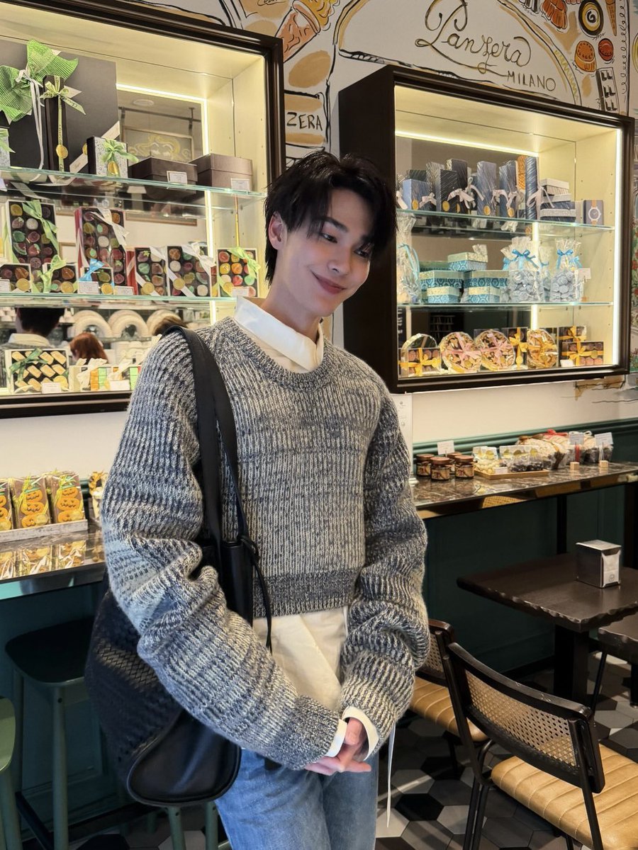 mypeonybabe's tweet photo. ถ้าเกิดวันนึงถ้าต้าดัง ต้าจะลืมเค้ามั้ย 😕😕 https://t.co/eV863Oovv0