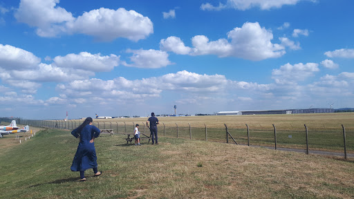 UKBorderWatch's tweet photo. A volunteer shouted my two-year-old away from the aircraft.

East Midlands Aeropark near Derby keeps Vickers cockpits, yet we were turned away two hours before closing.

Another volunteer let us in; nothing was open, and my son left upset.

Wishing you a kinder day. https://t.co/UwvFVpi8Df